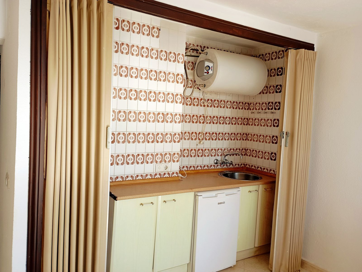 1 Bedroom Apartment for Sale in Marbella — 3