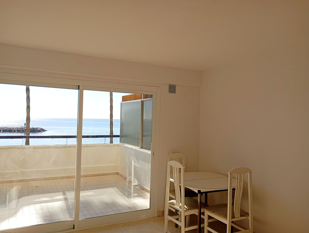 1 Bedroom Apartment for Sale in Marbella — 4