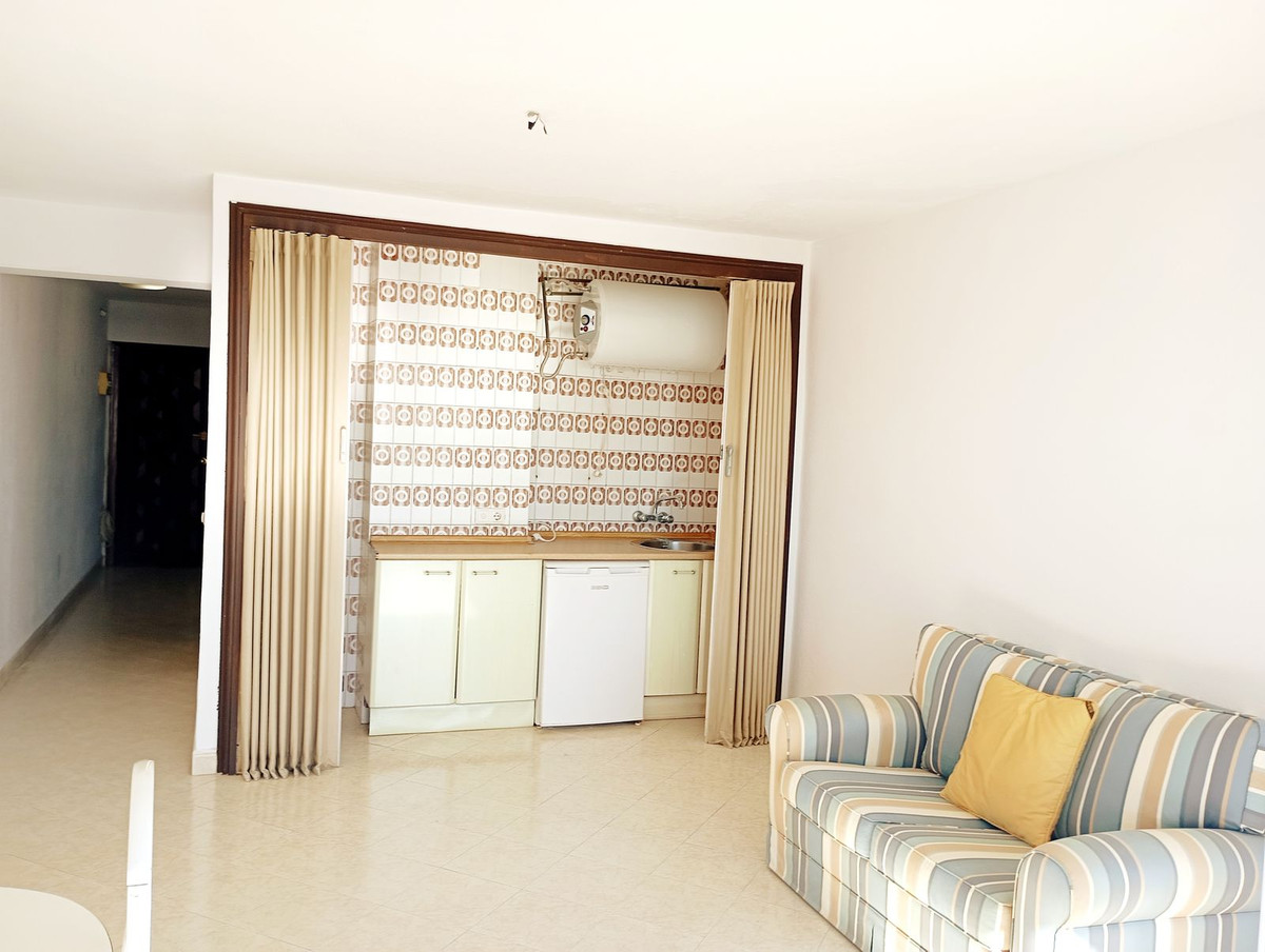 1 Bedroom Apartment for Sale in Marbella — 8