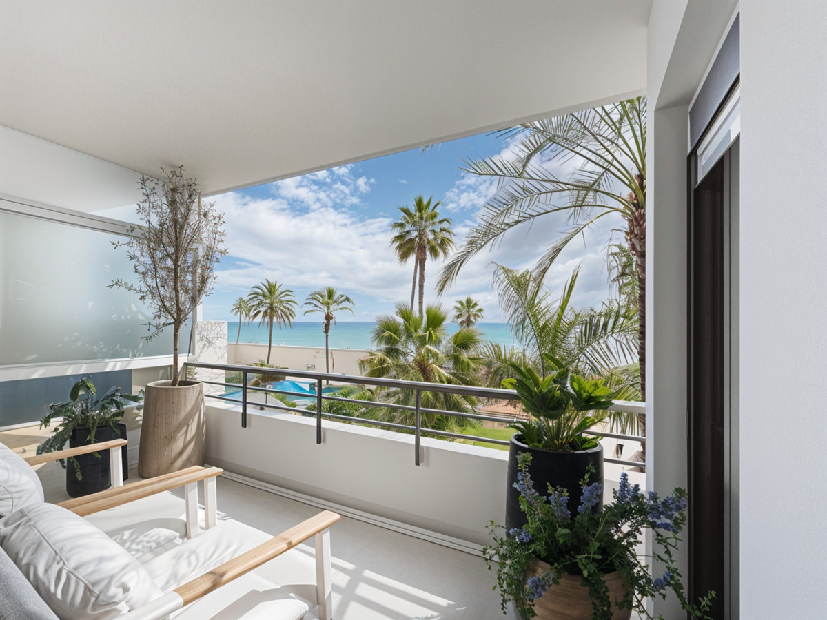 2 Bedroom Apartment for Sale in Estepona — view 11