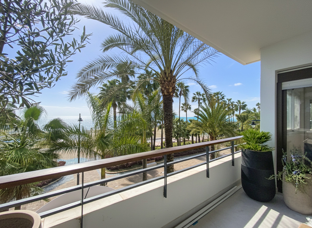 2 Bedroom Apartment for Sale in Estepona — view 12