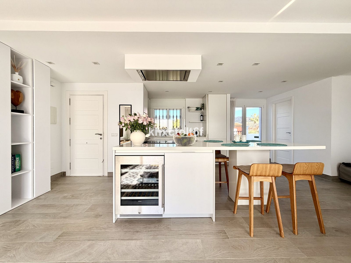 2 Bedroom Apartment for Sale in Marbella — 9