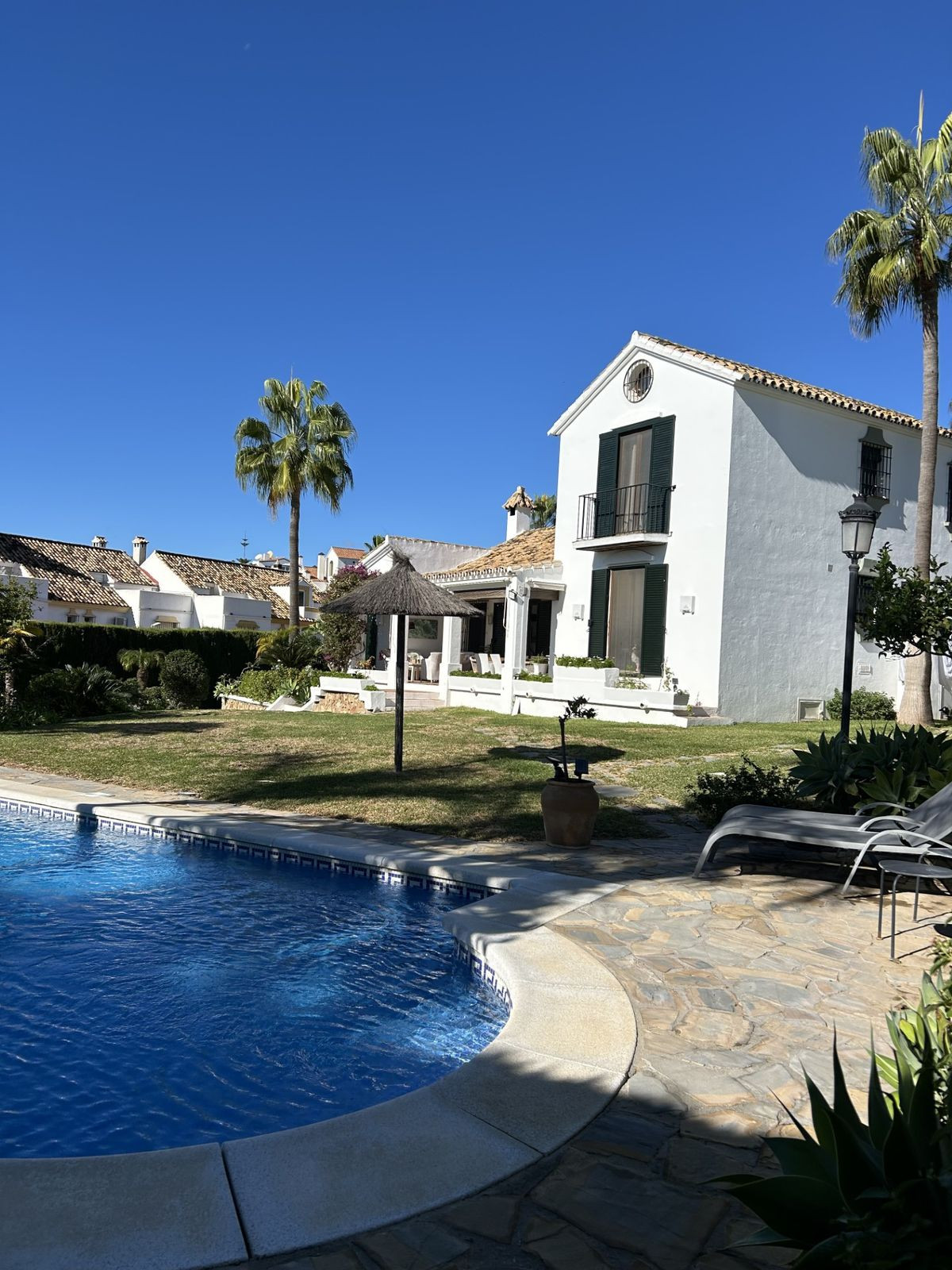 4 Bedroom Villa for Sale in New Golden Mile