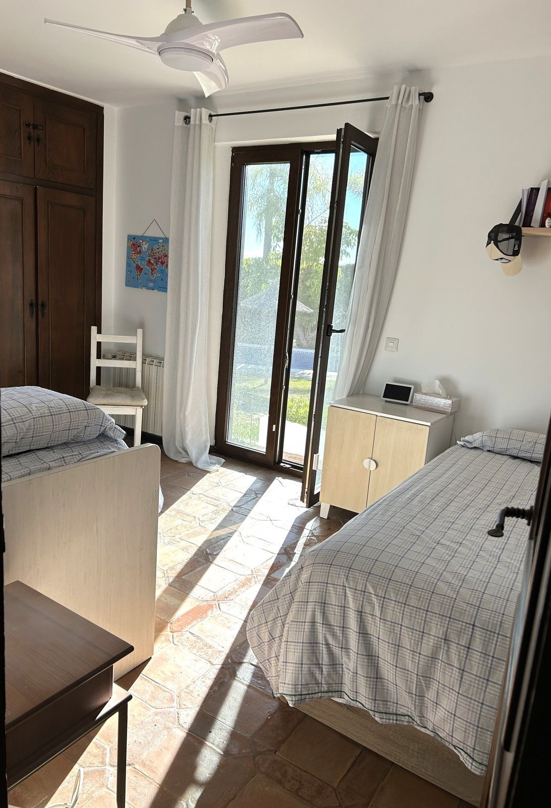 4 Bedroom Villa for Sale in New Golden Mile — view 13