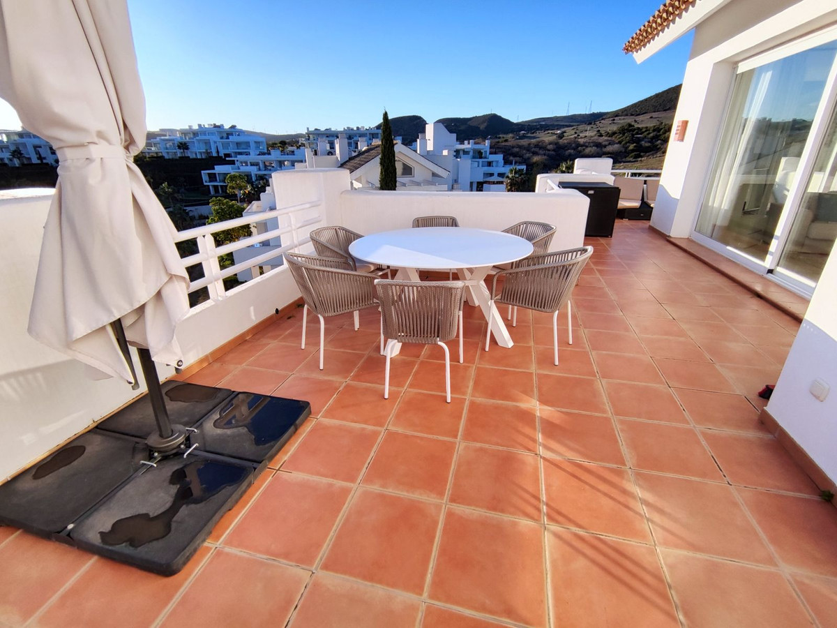 2 Bedroom Apartment for Sale in Estepona — 9