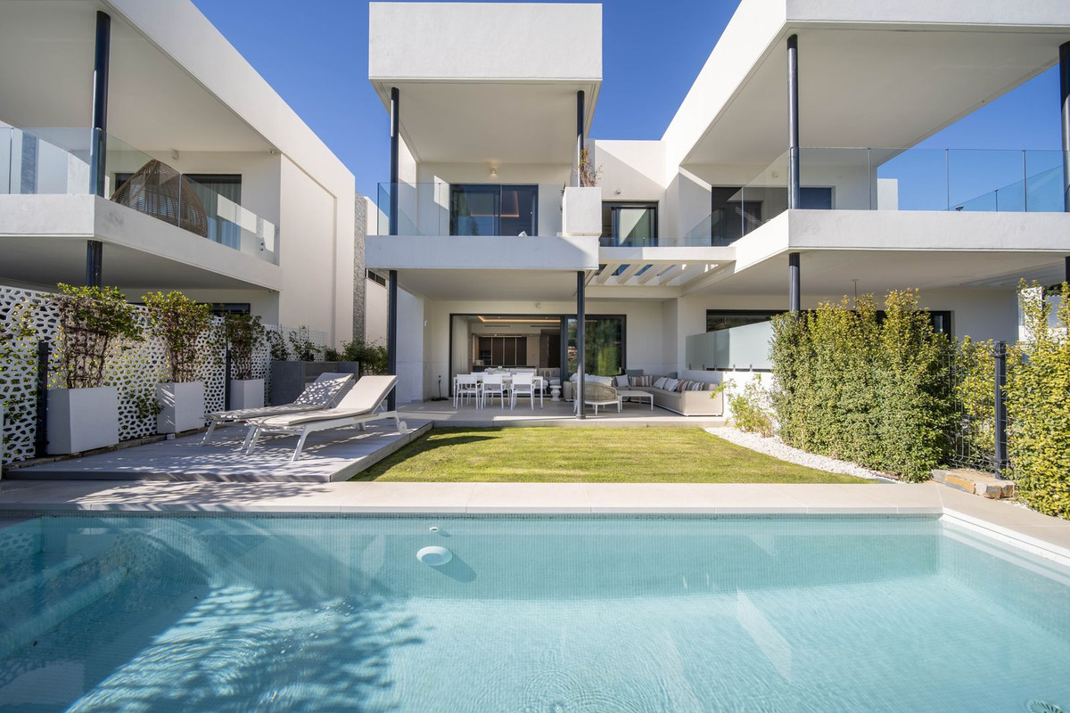 4 Bedroom Villa for Sale in Marbella