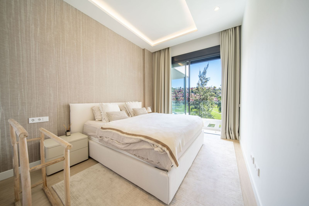 4 Bedroom Villa for Sale in Marbella — 4