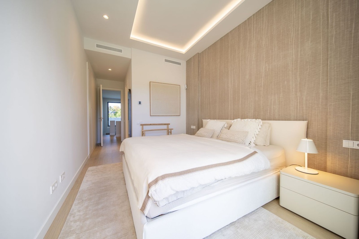 4 Bedroom Villa for Sale in Marbella — 5
