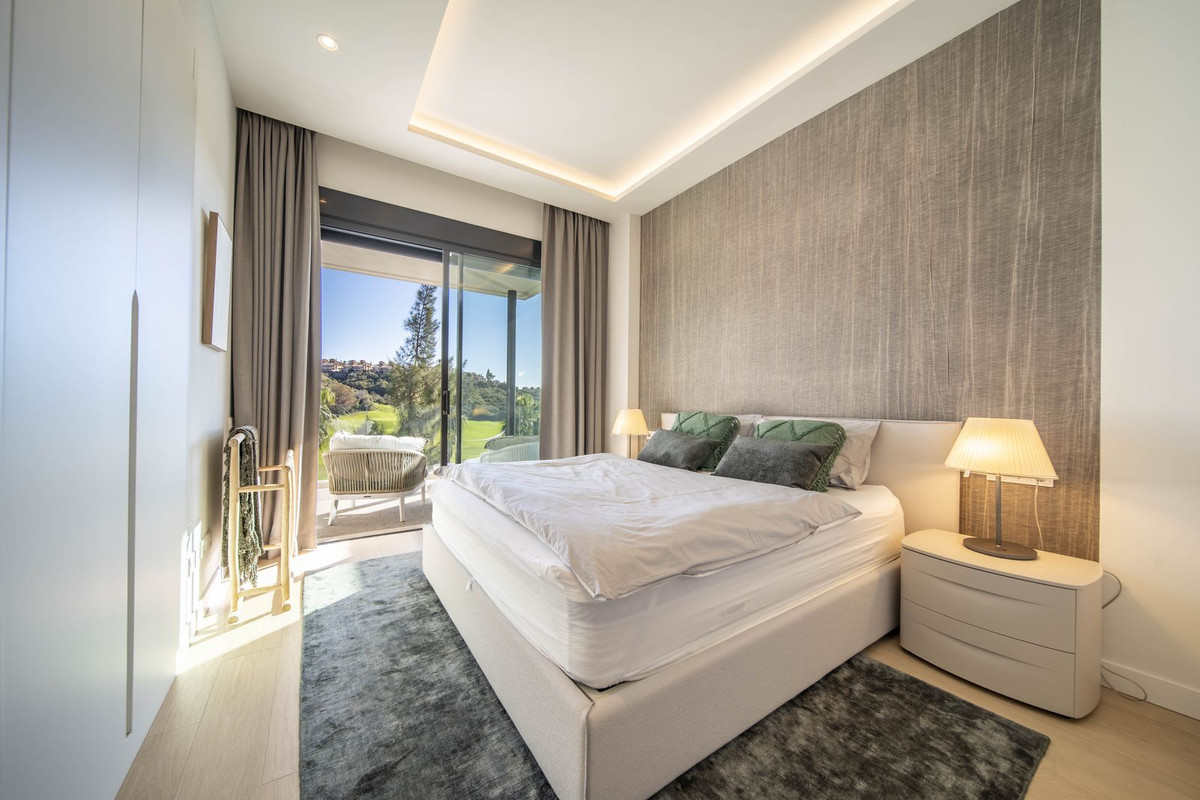 4 Bedroom Villa for Sale in Marbella — 7