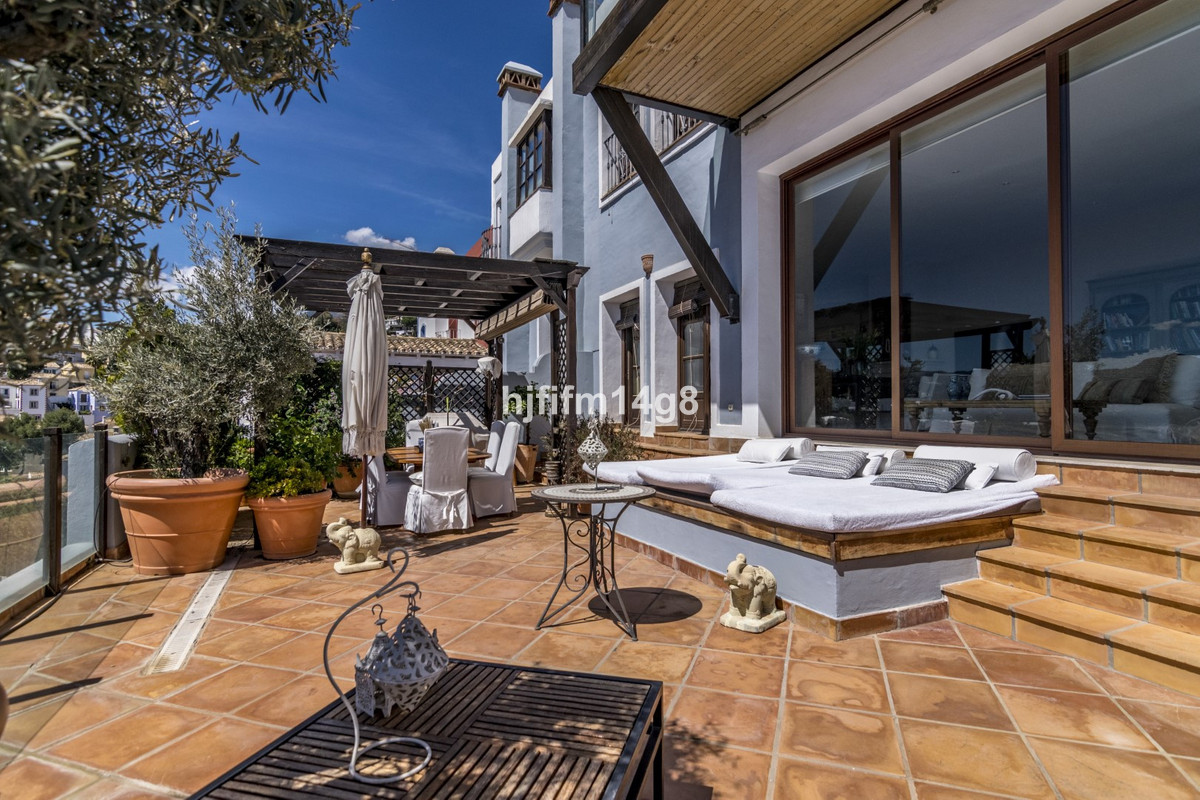 3 Bedroom Villa for Sale in La Heredia — 4