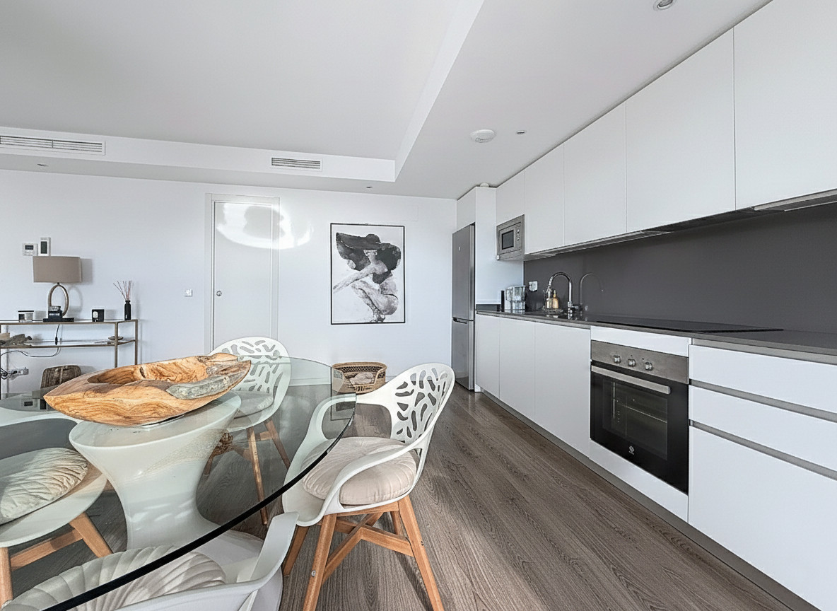 2 Bedroom Apartment for Sale in Estepona — view 17