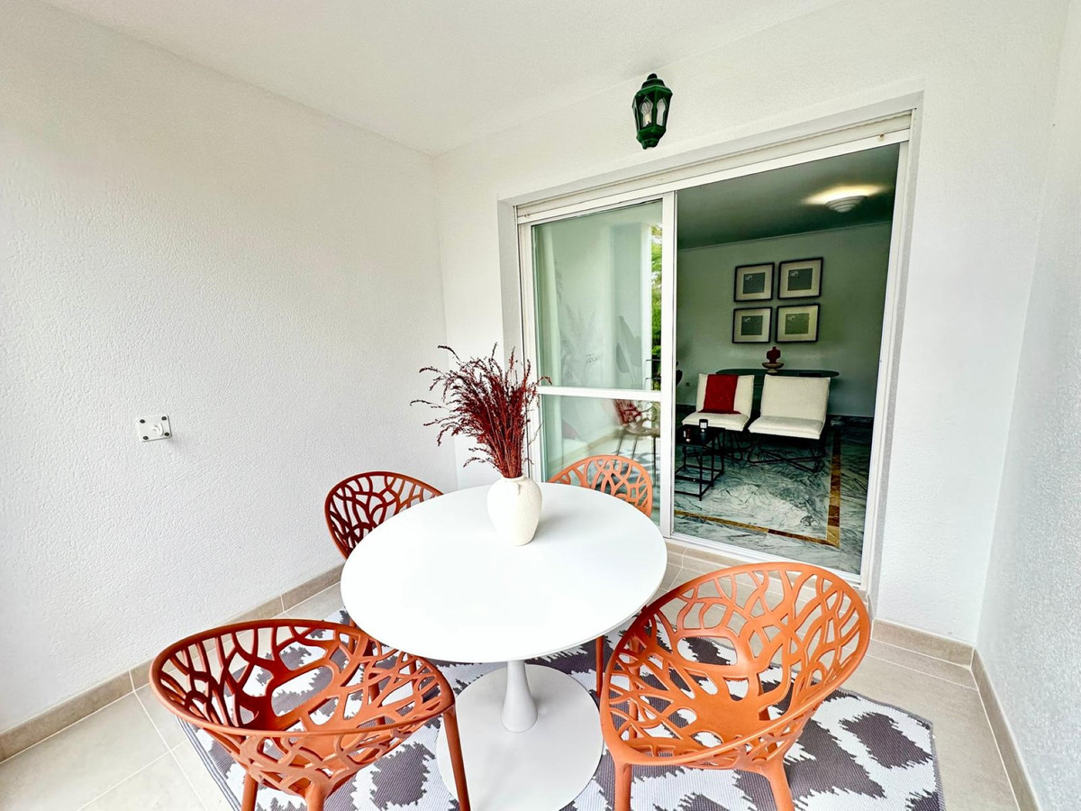 2 Bedroom Apartment for Sale in San Pedro de Alcántara — view 20