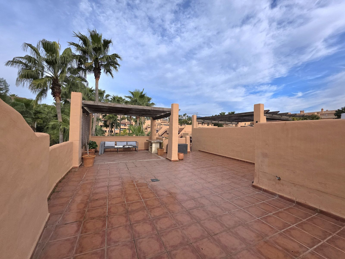 2 Bedroom Apartment for Sale in Estepona — 2