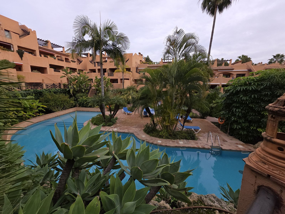 2 Bedroom Apartment for Sale in Estepona — 3