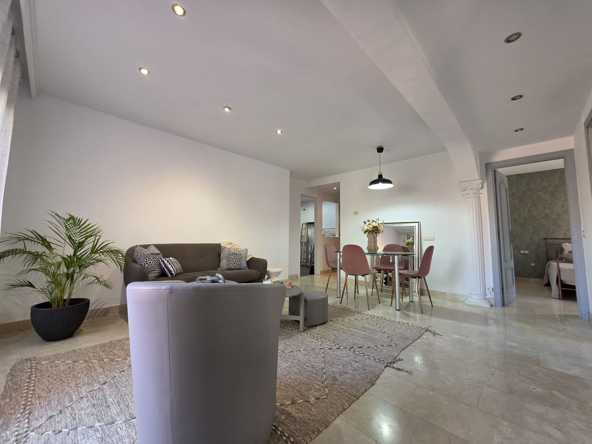 2 Bedroom Apartment for Sale in Estepona — 6