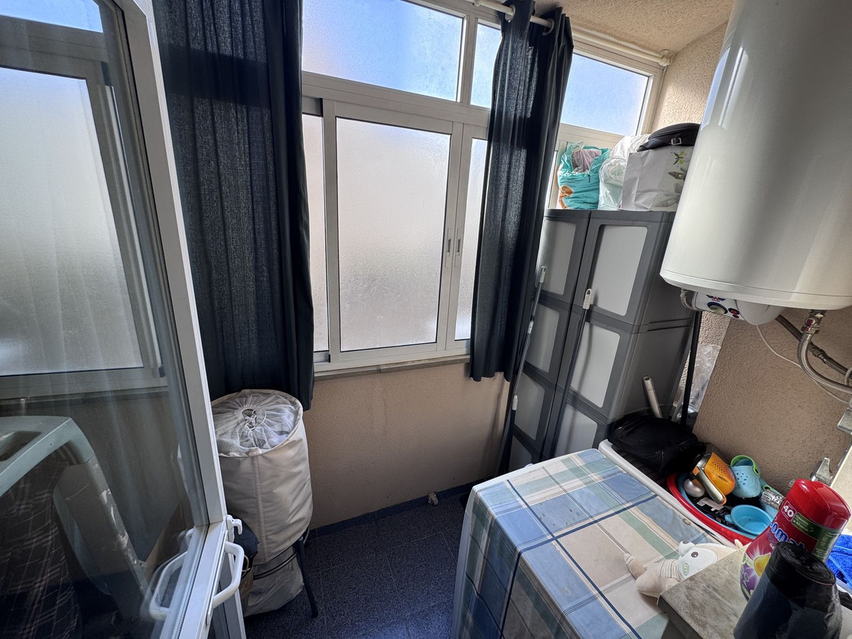 4 Bedroom Apartment for Sale in Estepona — 6