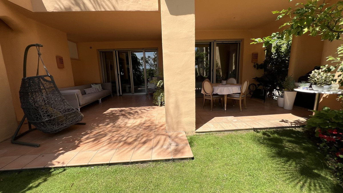 3 Bedroom Apartment for Sale in The Golden Mile — 2