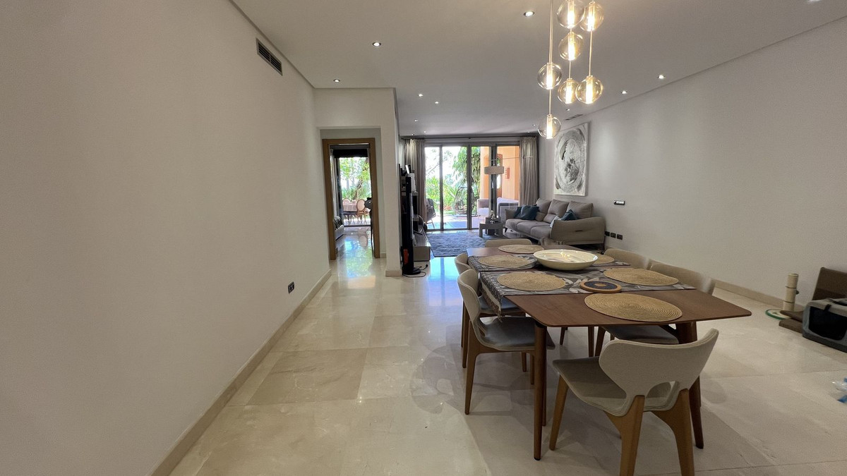 3 Bedroom Apartment for Sale in The Golden Mile — 8