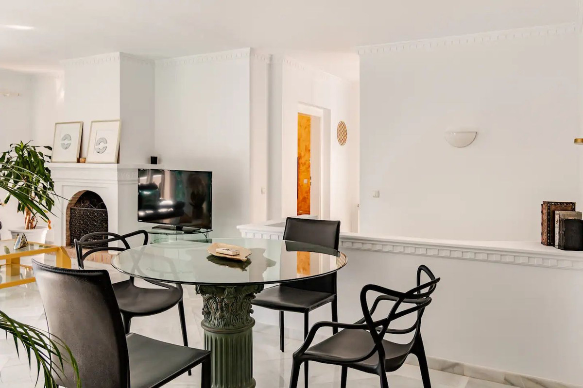 4 Bedroom Villa for Sale in Marbella — 6