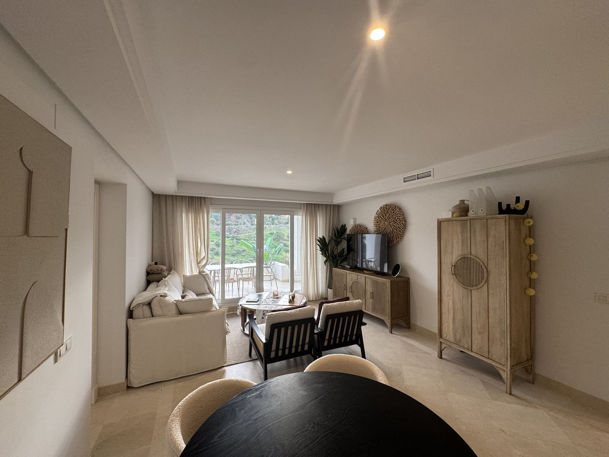 2 Bedroom Apartment for Sale in Aloha — 8