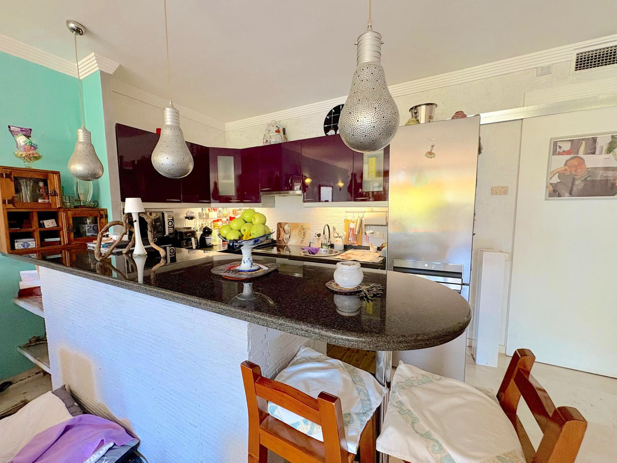 1 Bedroom Apartment for Sale in Marbella — view 10