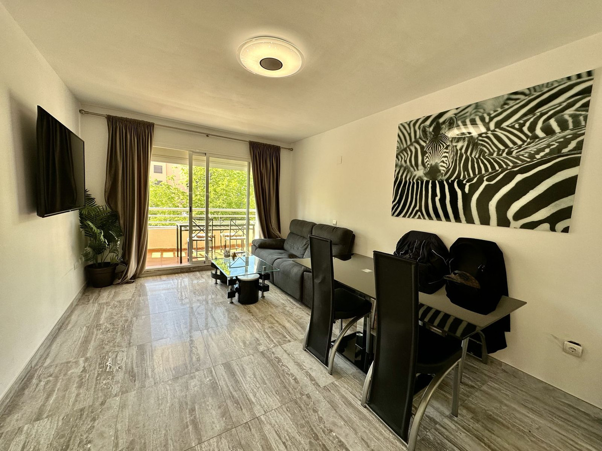 1 Bedroom Apartment for Sale in The Golden Mile — view 10