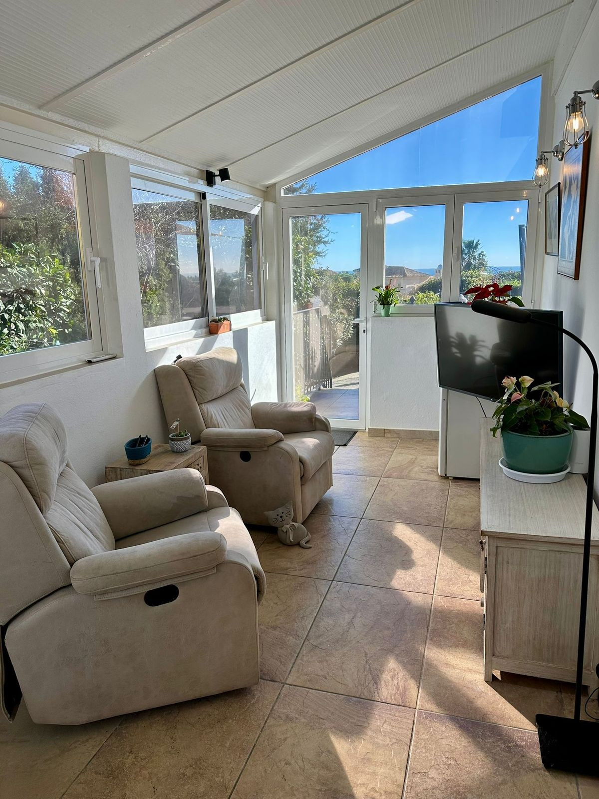 6 Bedroom Villa for Sale in Estepona — 6