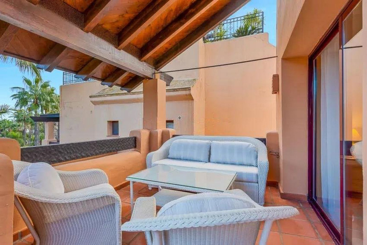 2 Bedroom Apartment for Sale in San Pedro de Alcántara — 7