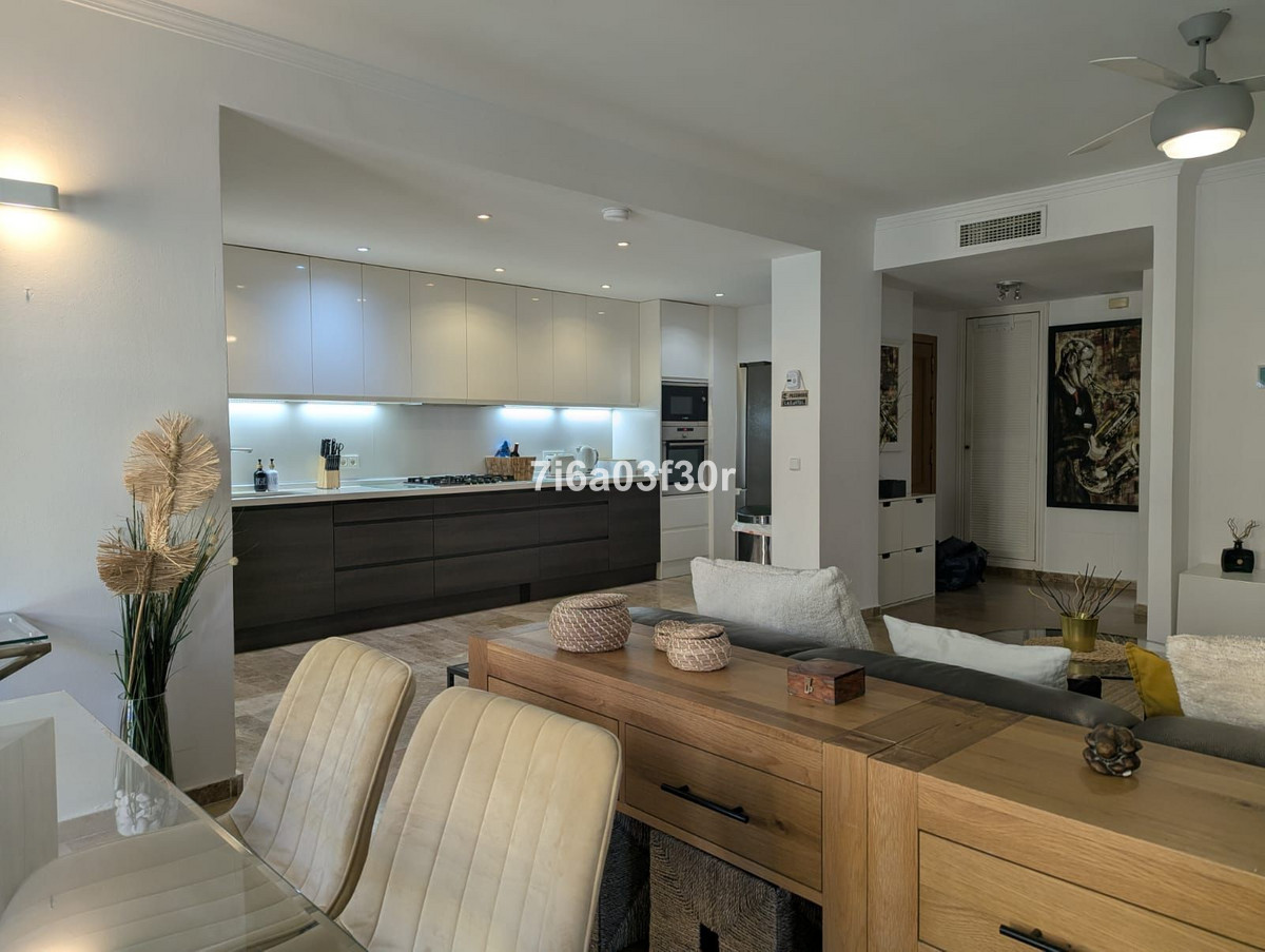 3 Bedroom Apartment for Sale in San Pedro de Alcántara — 3