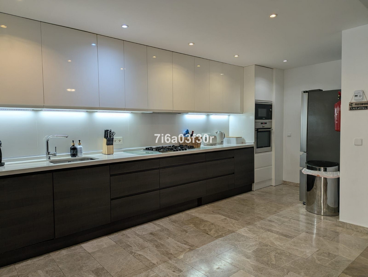3 Bedroom Apartment for Sale in San Pedro de Alcántara — 8