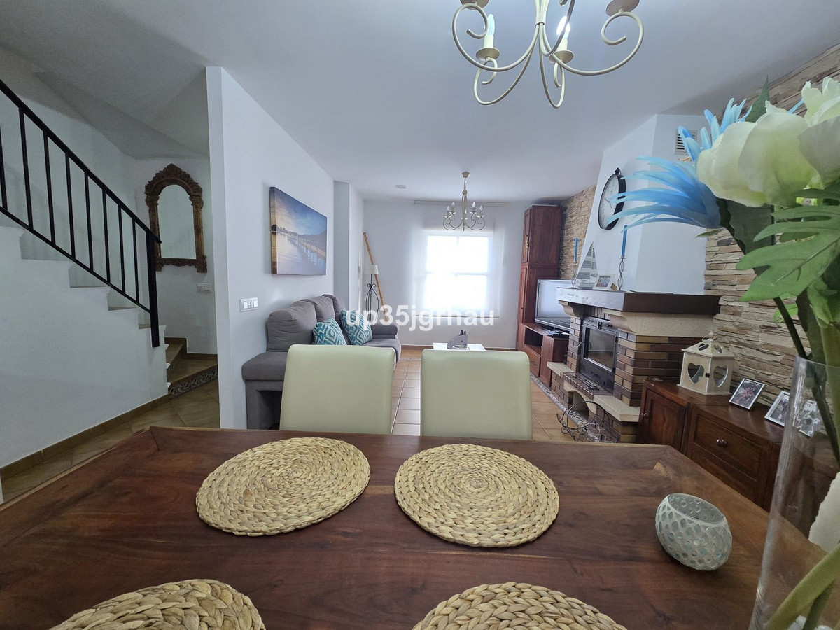 4 Bedroom Villa for Sale in Cancelada — view 10