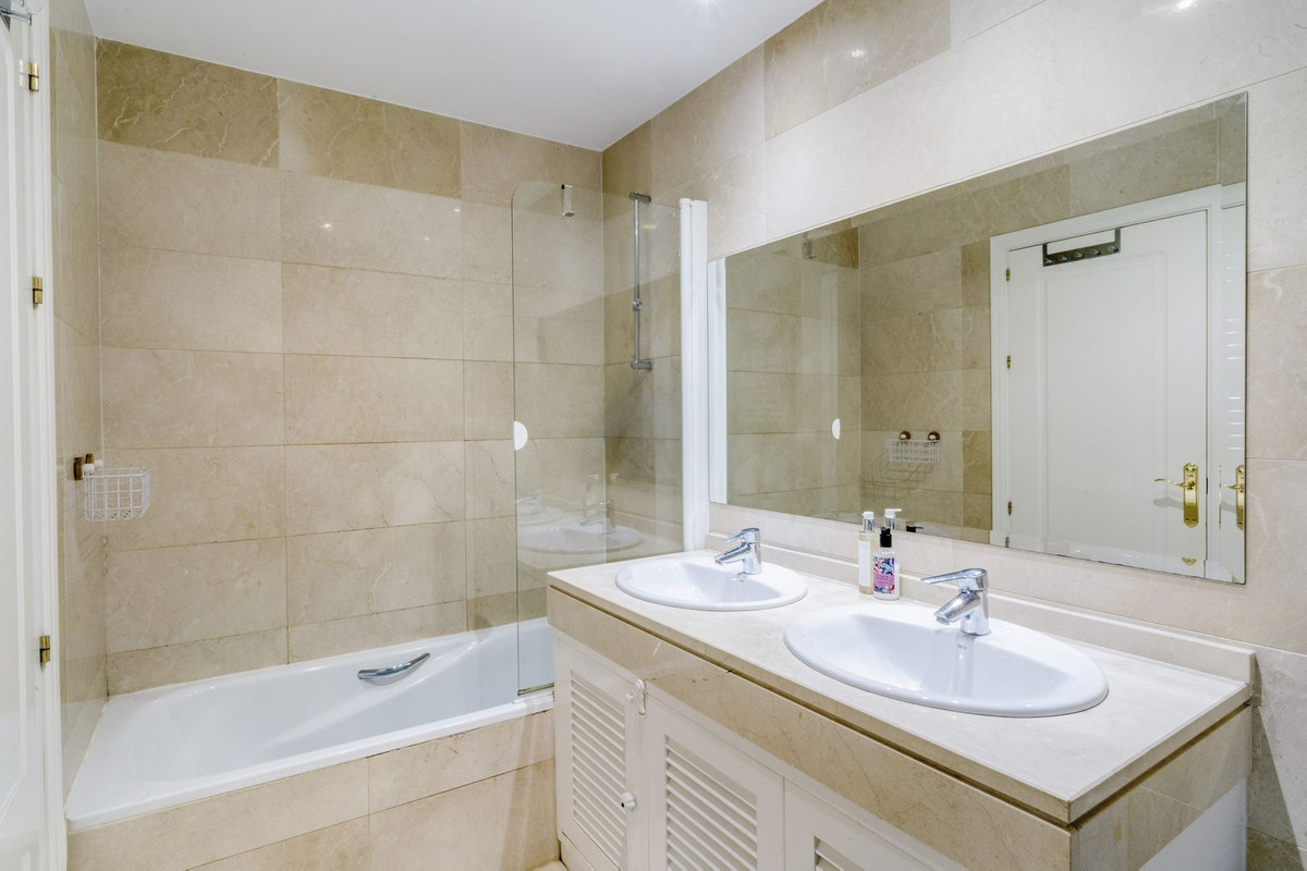 3 Bedroom Apartment for Sale in Los Arqueros — 7