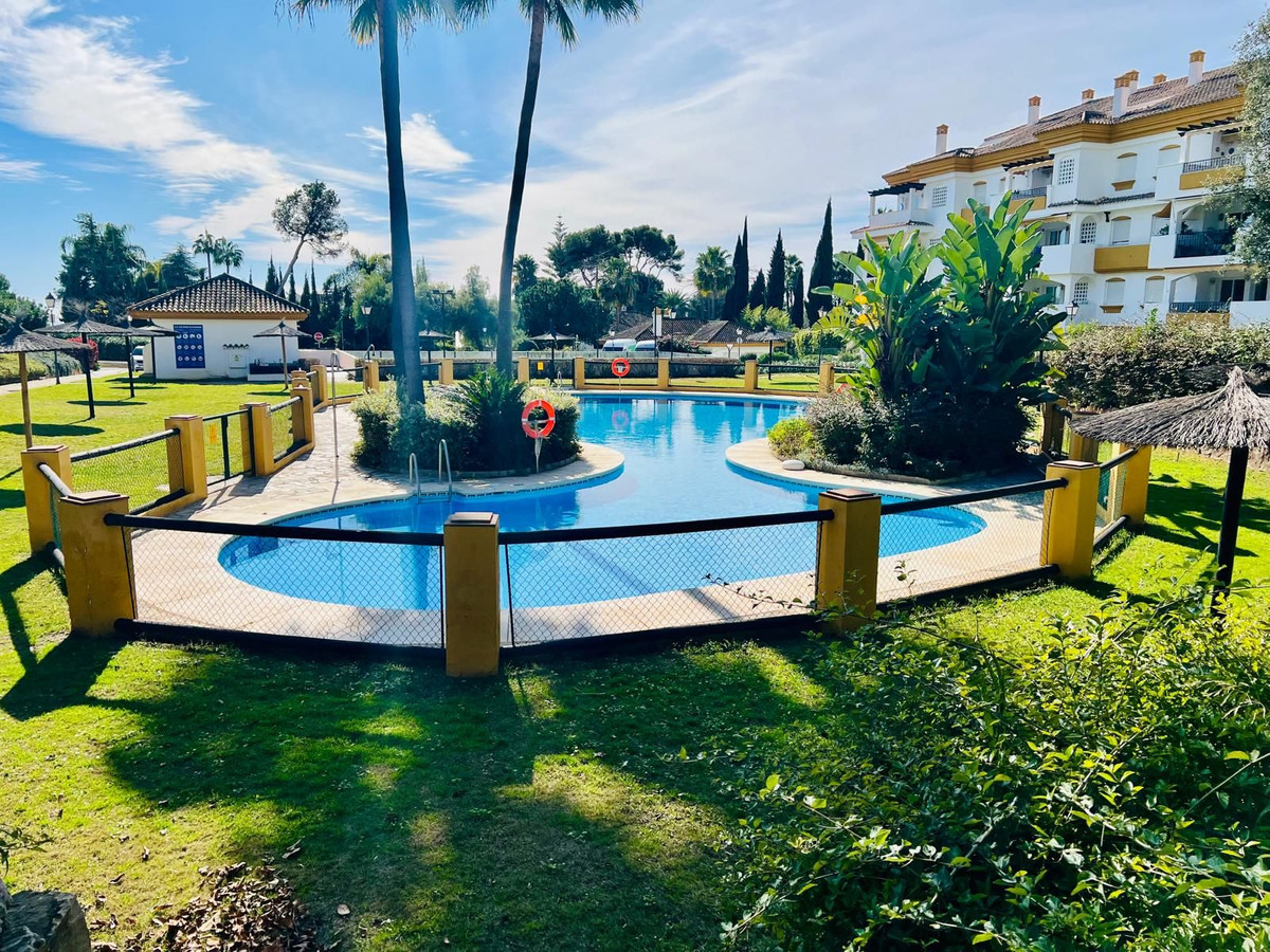 2 Bedroom Apartment for Sale in The Golden Mile — 7