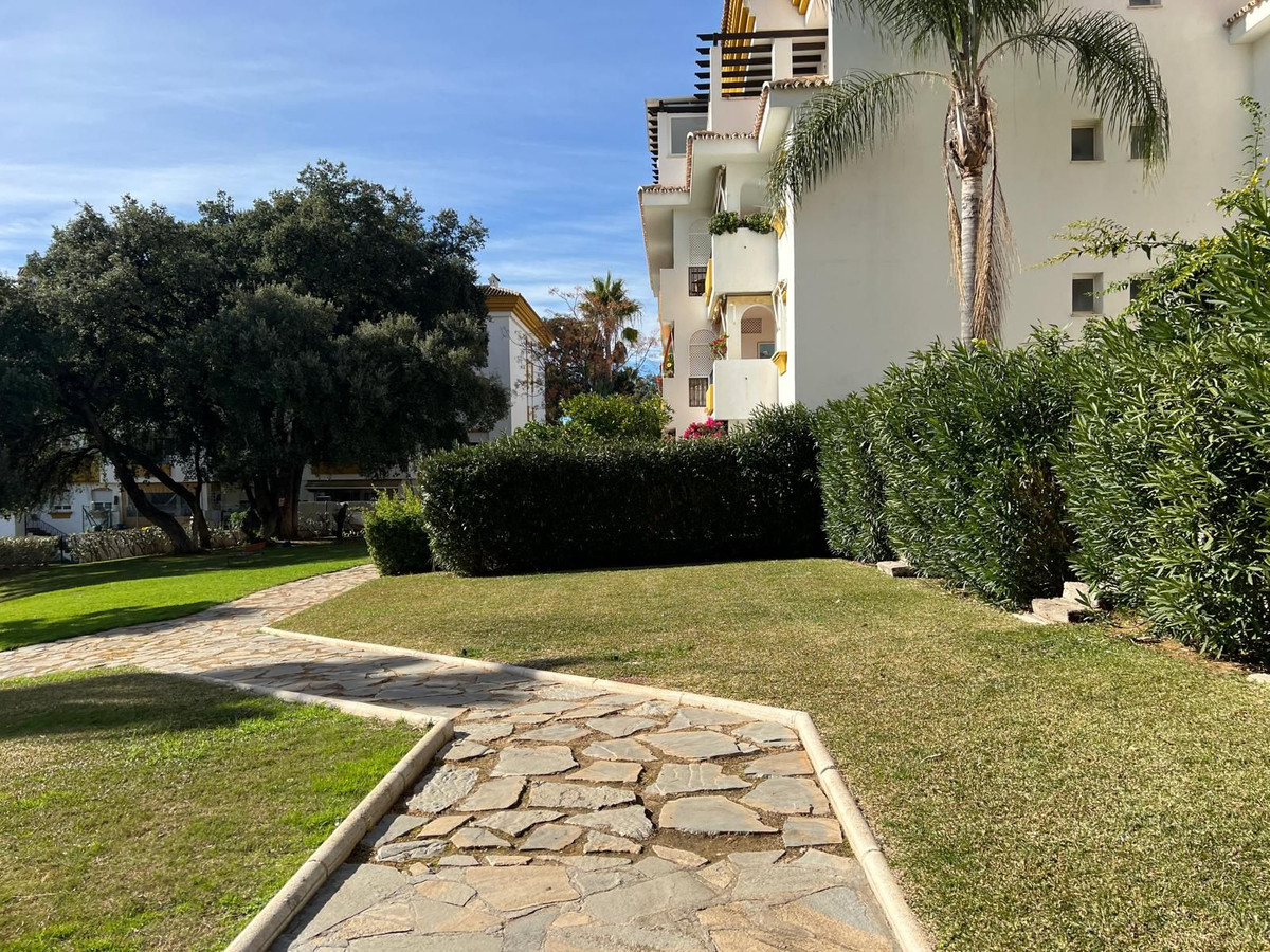2 Bedroom Apartment for Sale in The Golden Mile — view 10