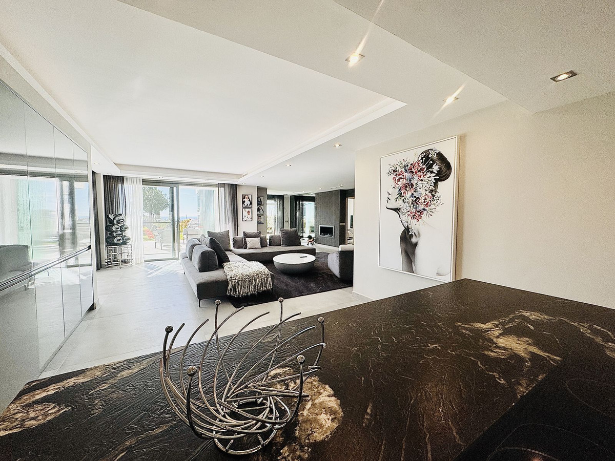 4 Bedroom Apartment for Sale in Los Flamingos — view 10