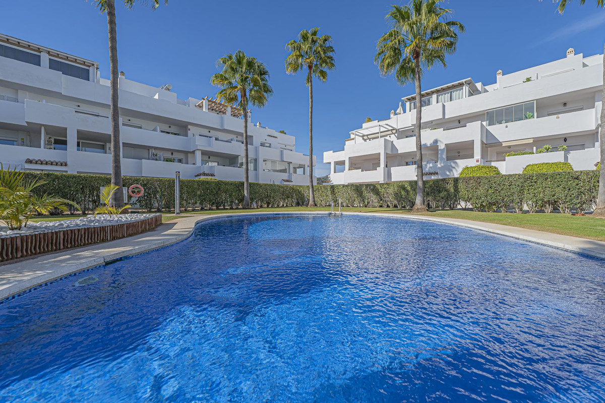 4 Bedroom Apartment for Sale in Selwo — 9