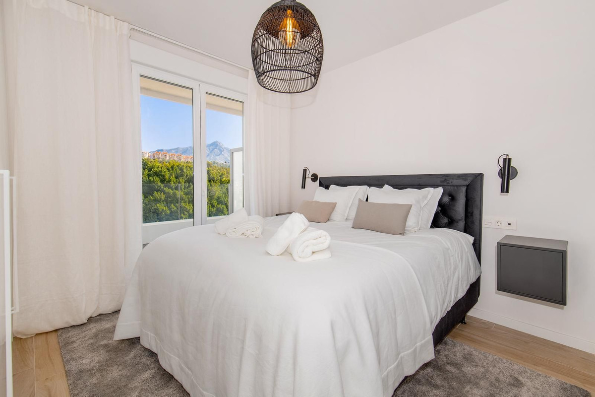 2 Bedroom Apartment for Sale in La Campana — 6
