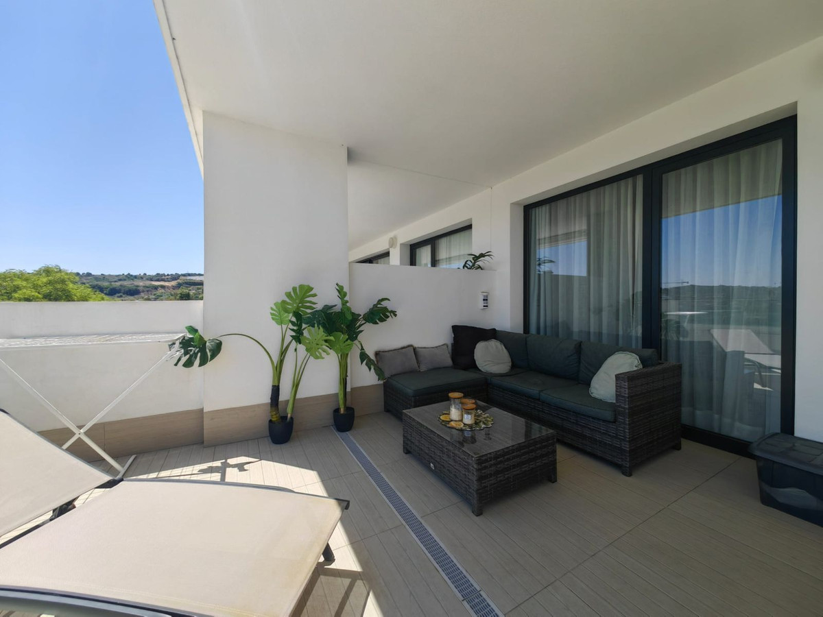 3 Bedroom Apartment for Sale in Estepona — 7