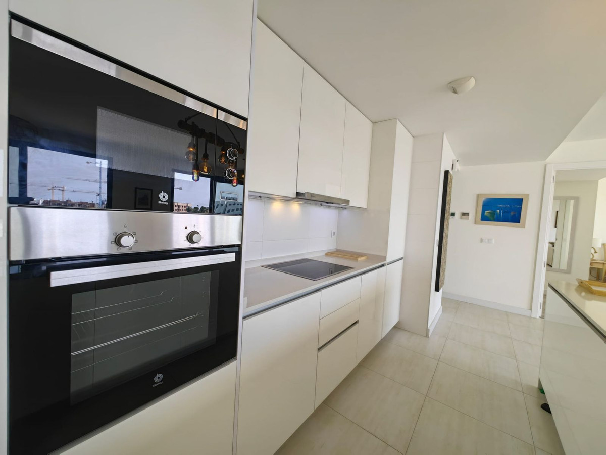3 Bedroom Apartment for Sale in Estepona — 6