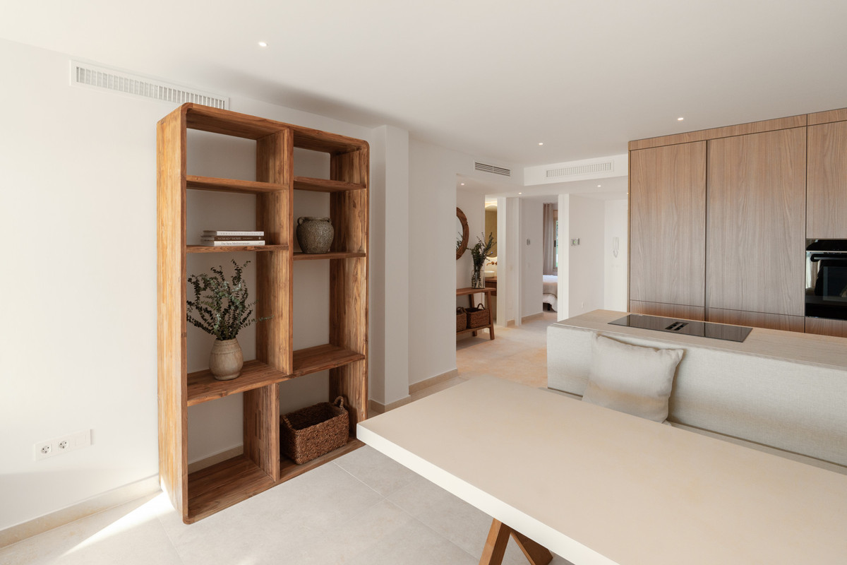 3 Bedroom Apartment for Sale in Nueva Andalucía — view 11