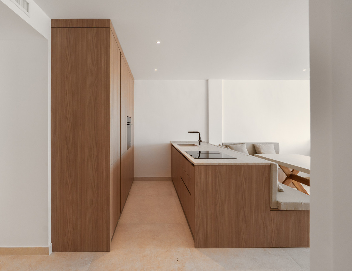 3 Bedroom Apartment for Sale in Nueva Andalucía — view 12