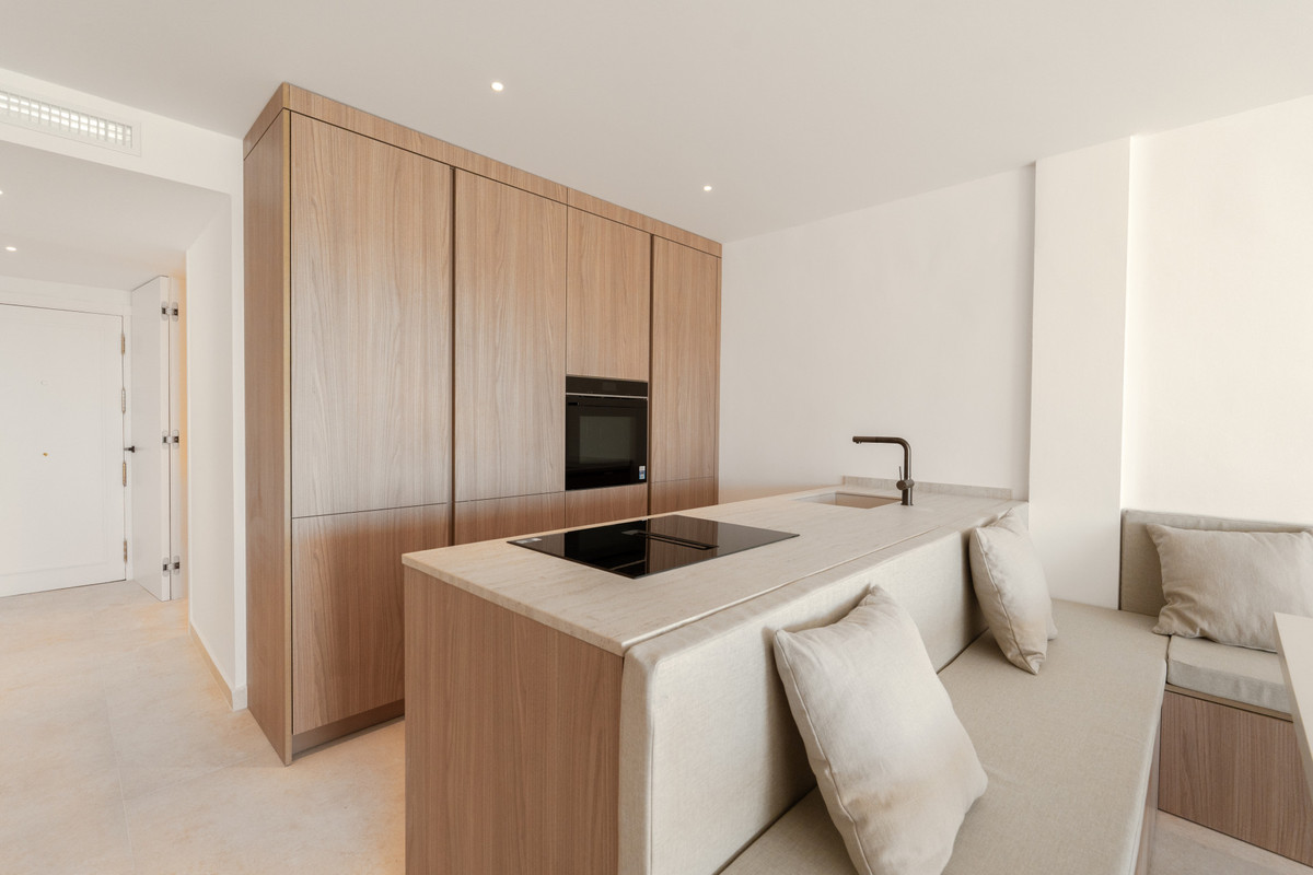 3 Bedroom Apartment for Sale in Nueva Andalucía — view 13