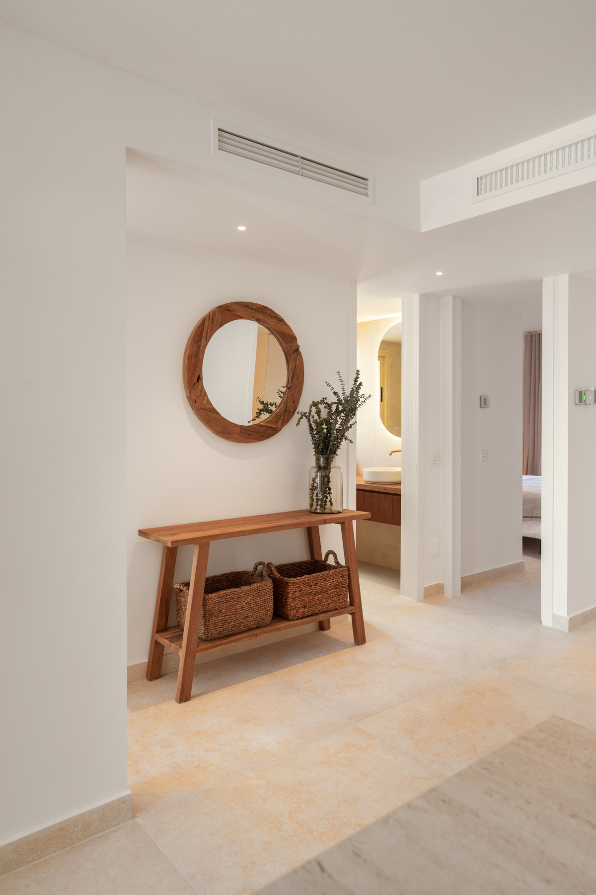 3 Bedroom Apartment for Sale in Nueva Andalucía — view 10