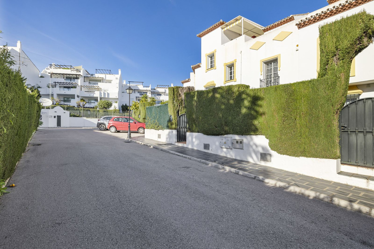 2 Bedroom Villa for Sale in Bel Air — 2