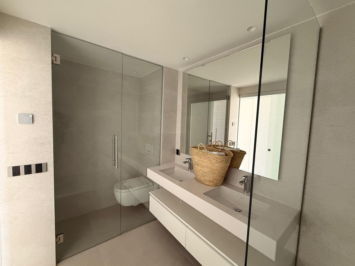 3 Bedroom Apartment for Sale in New Golden Mile — view 10
