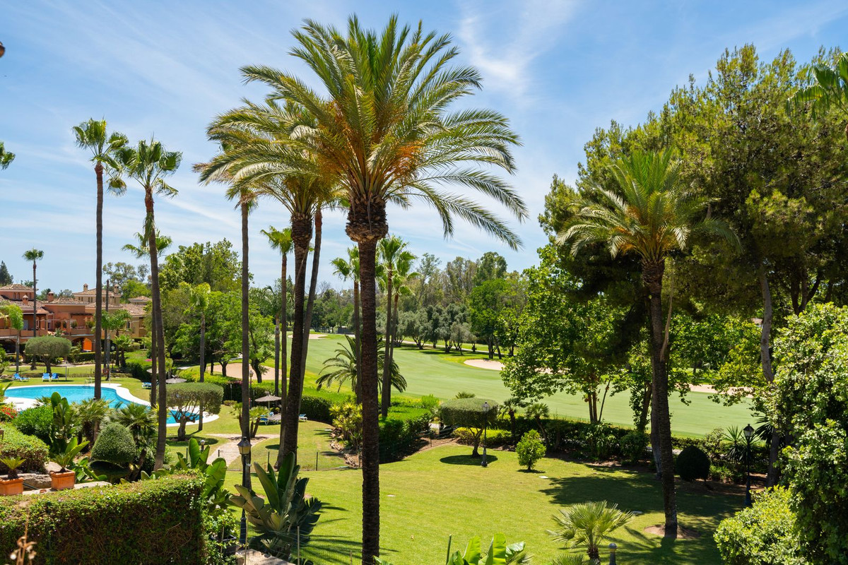 3 Bedroom Villa for Sale in Guadalmina Baja