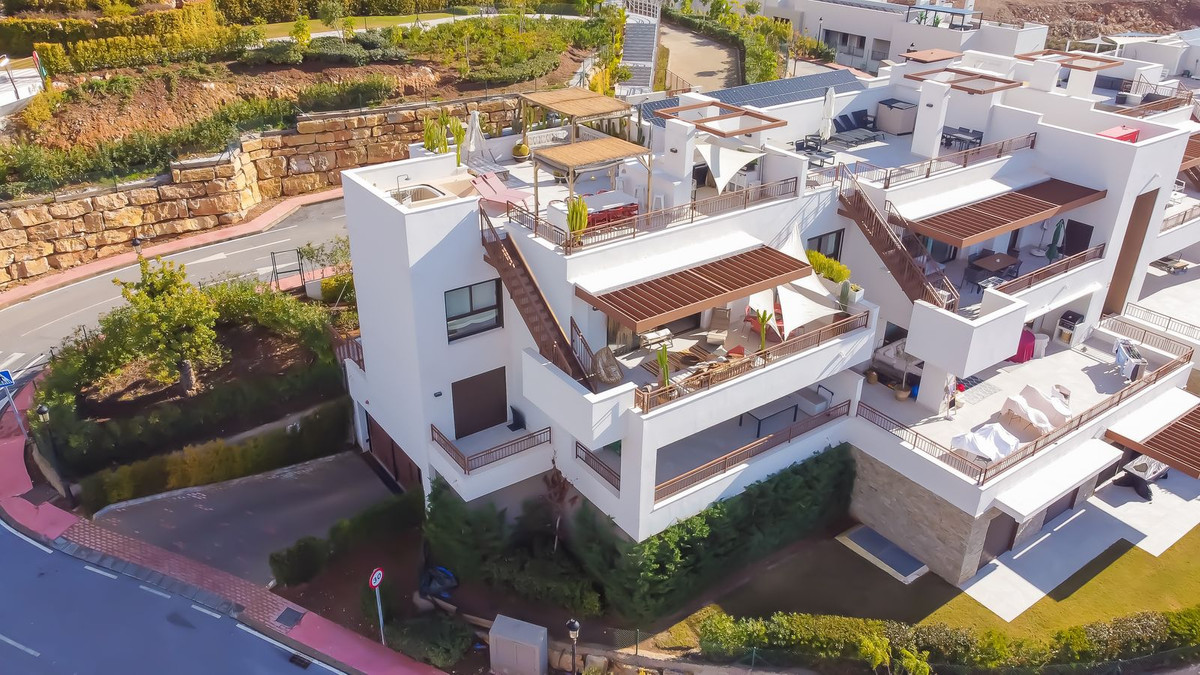 3 Bedroom Apartment for Sale in Istán — 4