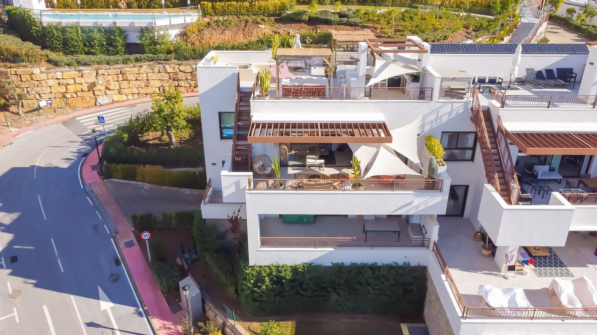 3 Bedroom Apartment for Sale in Istán — 5