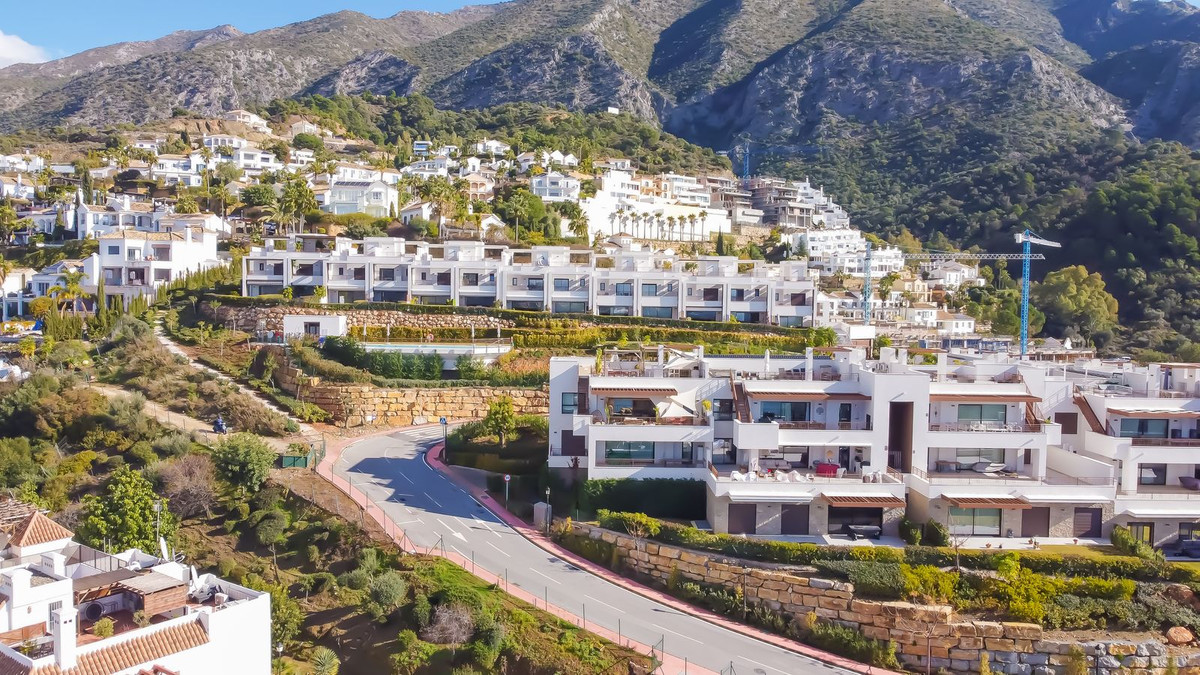 3 Bedroom Apartment for Sale in Istán — 6