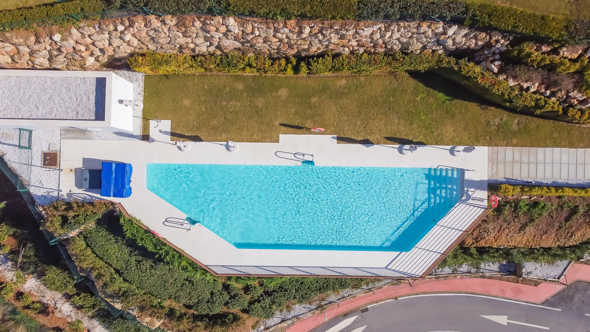 3 Bedroom Apartment for Sale in Istán — 7